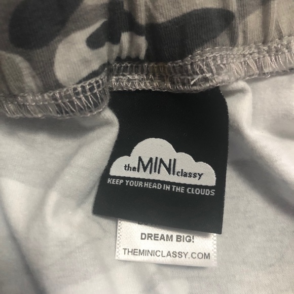 The Mini Classy All Camo Everything Dino Pants Size 8 - Picture 6 of 16